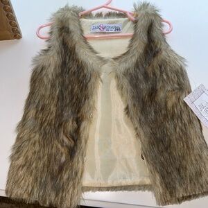 NWT- toddler faux fur vest